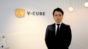 【組織改革に挑む経営者へ】AI全盛の今、プライム上場企業のブイキューブがスキル度外視で「とにかく動けるGRIT人材」を採用した理由